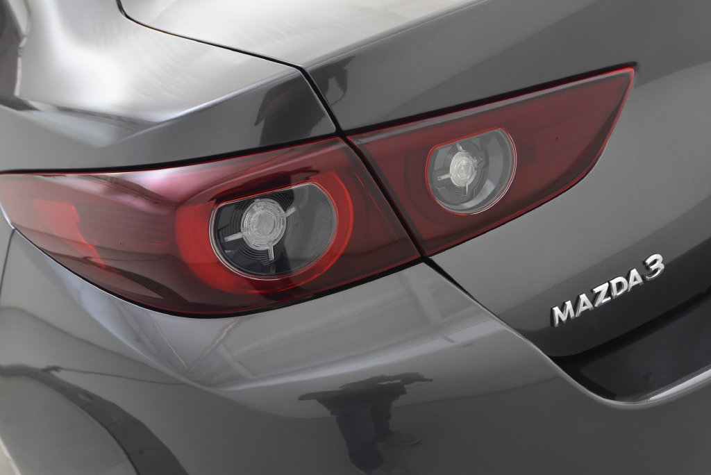 Certified 2025 MAZDA MAZDA3 s FWD image 35