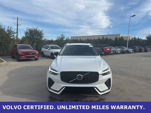 Certified 2025 Volvo XC60 B5 Plus image 2