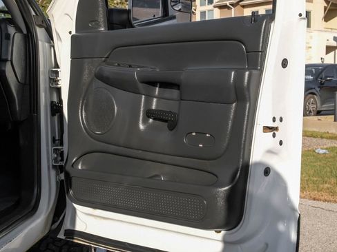 Used 2003 Dodge Ram 2500 Truck SLT image 45