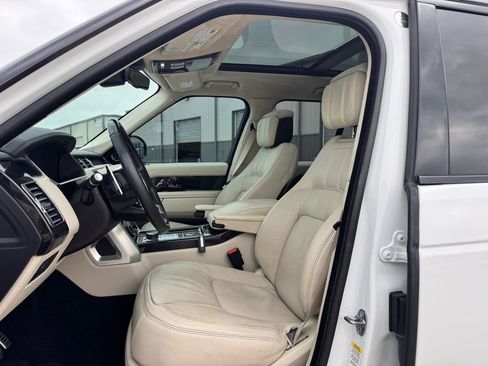 Used 2019 Land Rover Range Rover Autobiography image 27
