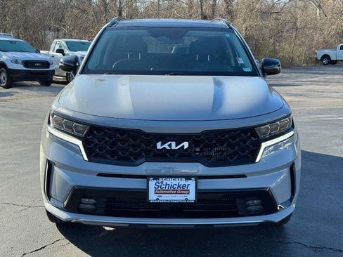 Used 2022 Kia Sorento SX image 9