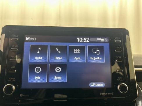 Used 2021 Toyota Corolla LE image 15