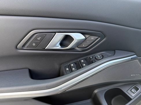 Certified 2025 BMW 330i Sedan image 12