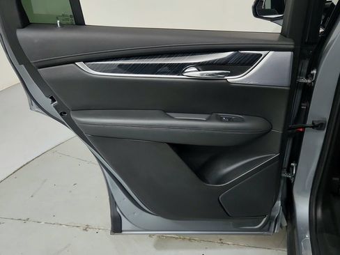Certified 2024 Cadillac XT6 Premium Luxury w/ Technology Package AWD/4WD image 23