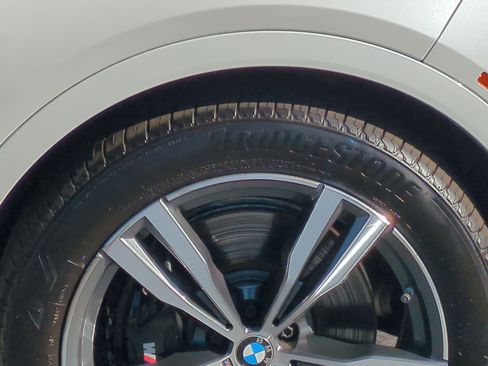 Certified 2026 BMW X7 xDrive40i w/ M Sport Package image 11