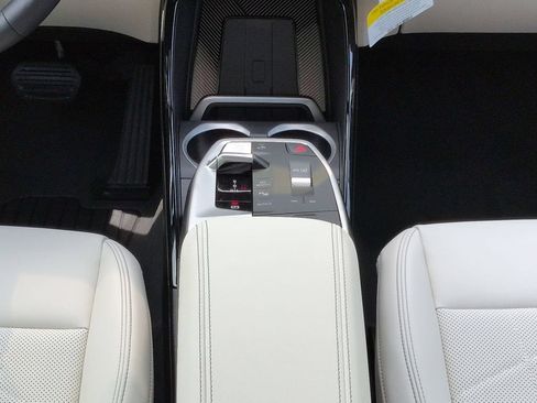 New 2026 BMW X1 xDrive28i w/ Technology Package AWD/4WD image 19