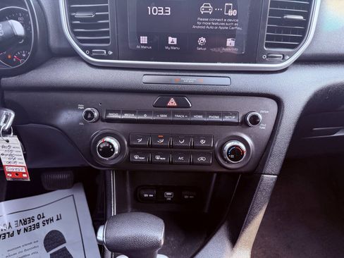 Used 2020 Kia Sportage LX FWD image 31