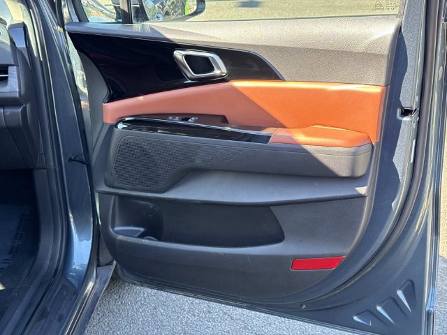 Used 2023 Kia Carnival SX FWD image 8