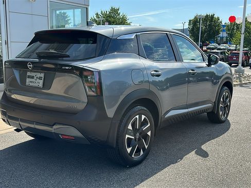 Certified 2025 Nissan Kicks SV AWD/4WD image 7
