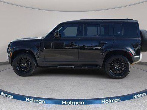 Used 2024 Land Rover Defender 110 S AWD/4WD image 8