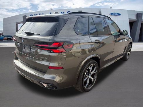 Used 2026 BMW X5 xDrive40i w/ M Sport Package image 5
