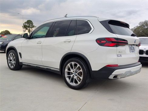 Certified 2025 BMW X5 sDrive40i w/ Premium Package image 4