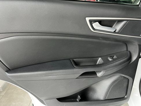 Used 2024 Ford Edge SEL AWD/4WD image 18