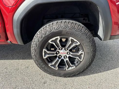 Used 2025 GMC Canyon AT4 w/ AT4 Premium Package image 10