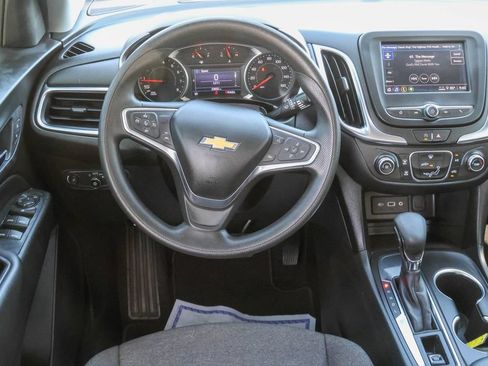 Used 2022 Chevrolet Equinox LT FWD image 12