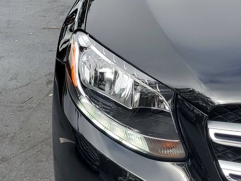 Certified 2019 Mercedes-Benz GLC 300 image 21