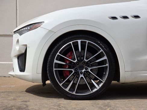 Used 2019 Maserati Levante GTS AWD/4WD image 43