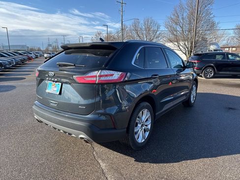 Used 2023 Ford Edge Titanium image 5