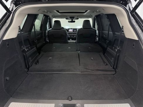 Certified 2023 INFINITI QX60 Luxe w/ Performance Audio Package FWD image 38