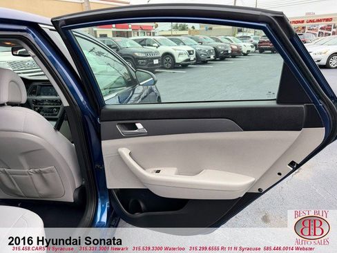 Used 2016 Hyundai Sonata SE FWD image 14