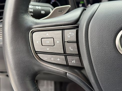 Used 2020 Lexus LS 500 image 16