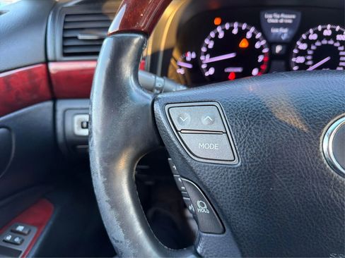 Used 2008 Lexus LS 460 w/ Comfort Pkg image 32