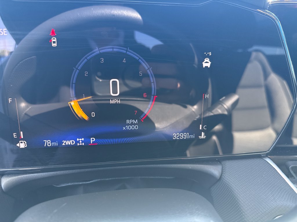 Used 2025 Chevrolet TrailBlazer LT AWD/4WD image 18