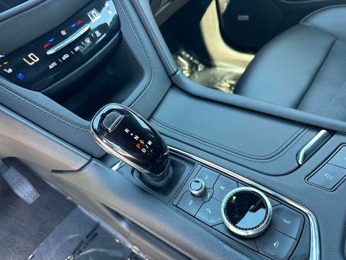 Used 2024 Cadillac XT5 Premium Luxury w/ Platinum Package AWD/4WD image 13