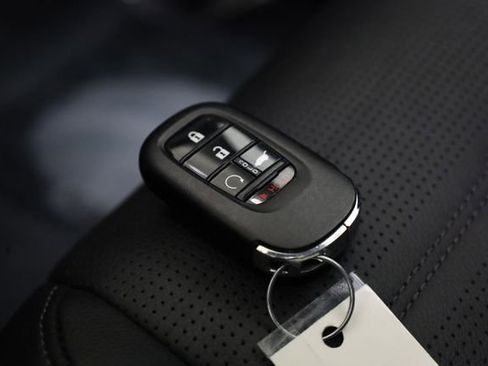 Used 2025 Honda CR-V EX-L image 28