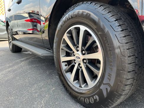 Used 2020 Ford Expedition XL AWD/4WD image 12