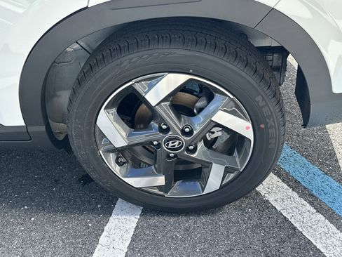 New 2026 Hyundai Venue SEL image 10