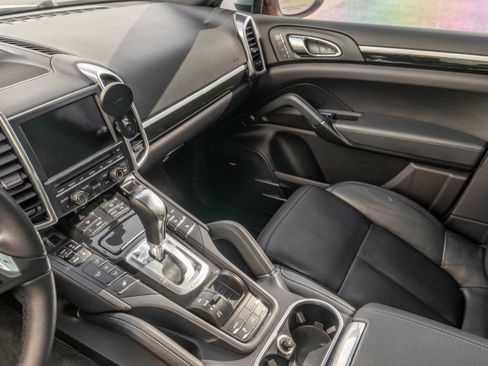 Used 2013 Porsche Cayenne Diesel image 17