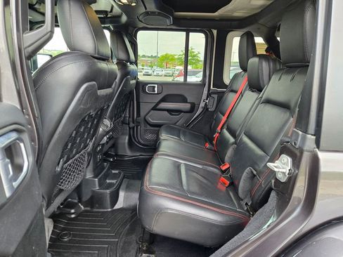 Used 2020 Jeep Wrangler Unlimited Rubicon w/ Quick Order Package 28Y Recon AWD/4WD image 32