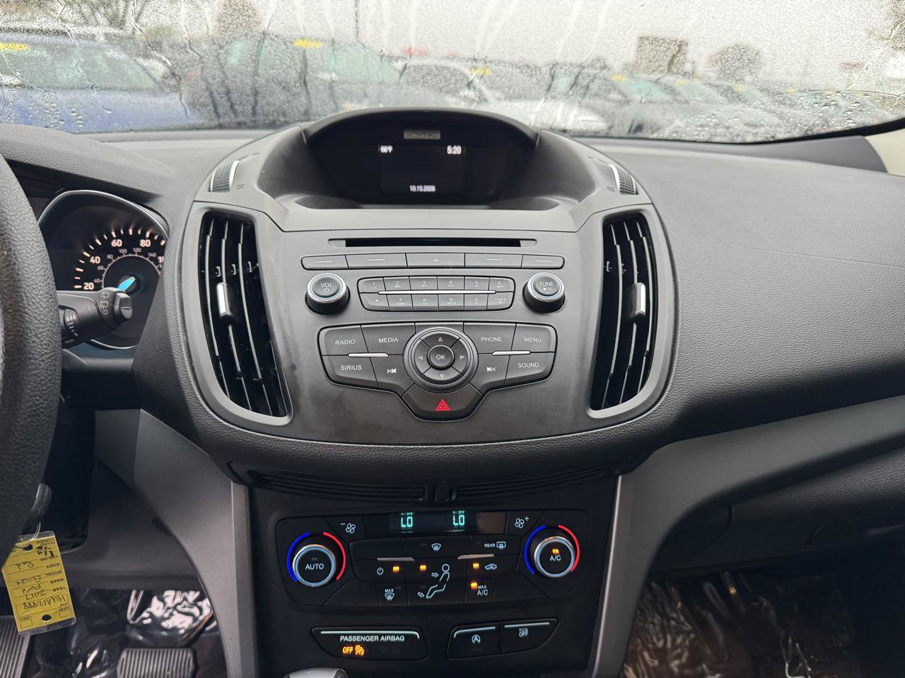 Used 2017 Ford Escape SE AWD/4WD image 4