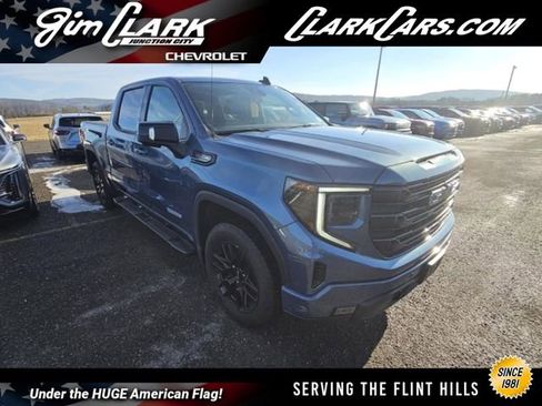 Used 2024 GMC Sierra 1500 Elevation w/ Elevation Premium Package image 1