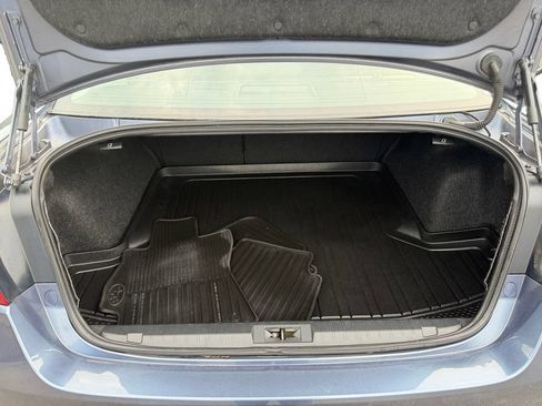 Used 2016 Subaru Legacy 3.6R Limited AWD/4WD image 9