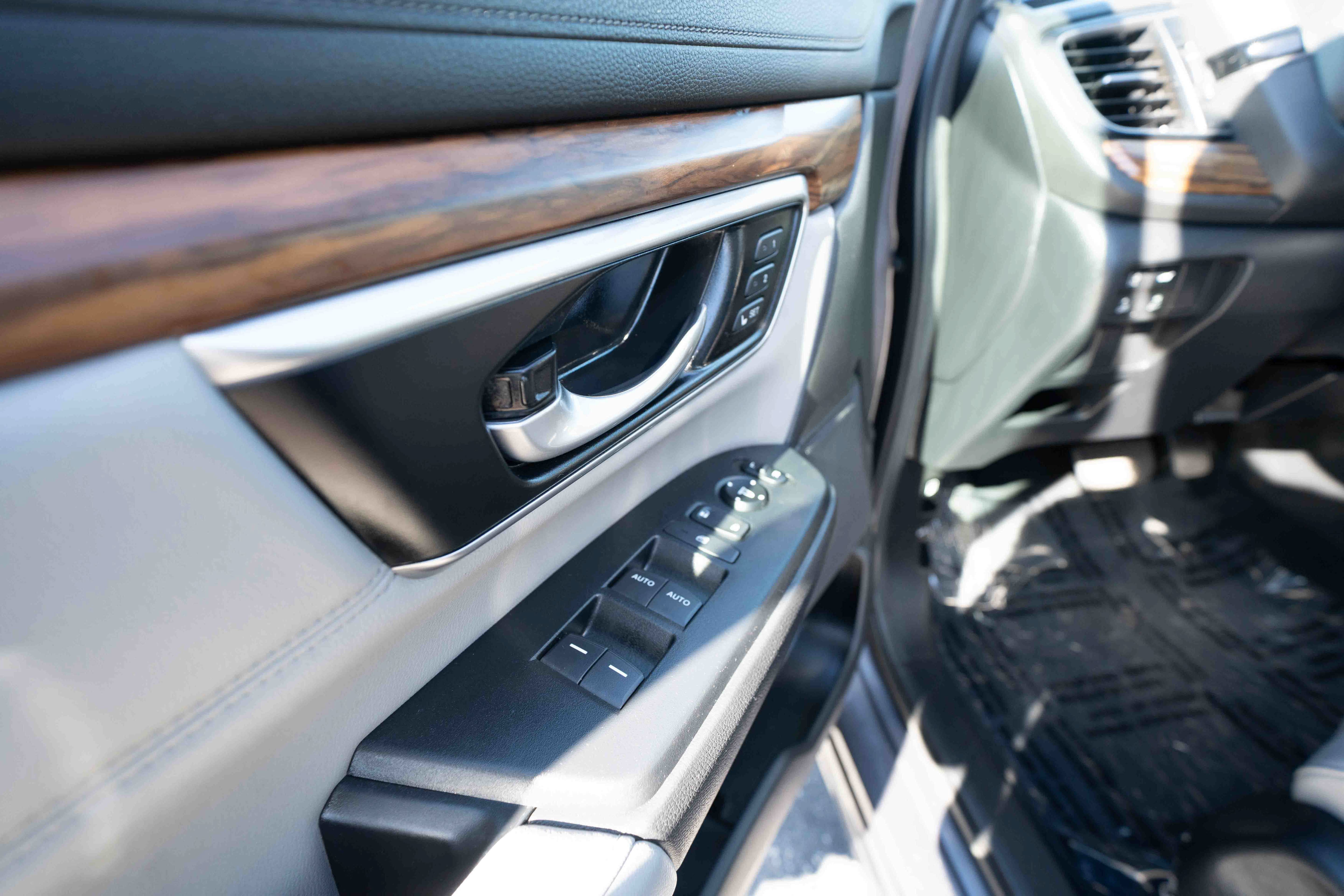 Used 2022 Honda CR-V EX-L image 7