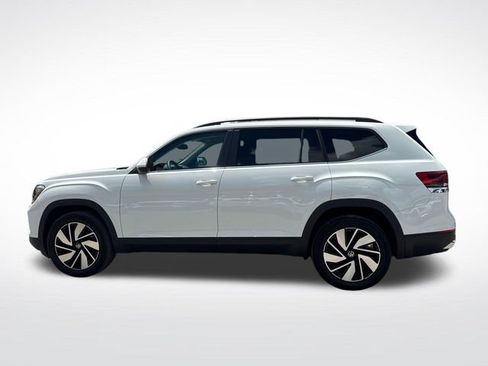 Used 2024 Volkswagen Atlas SE FWD image 3