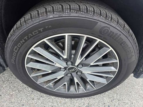 Used 2023 Audi Q3 2.0T Premium w/ Convenience Package AWD/4WD image 9