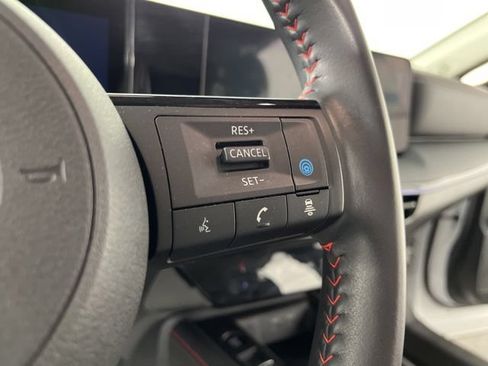 Certified 2025 Nissan Kicks SR FWD image 22