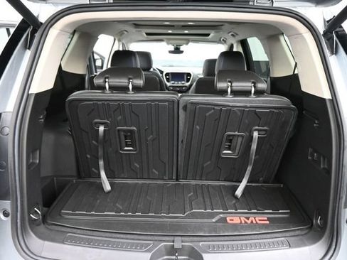 Used 2023 GMC Acadia Denali w/ Denali Ultimate Package AWD/4WD image 25
