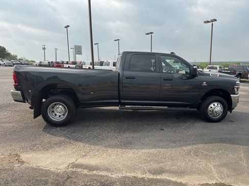 New 2026 RAM 3500 Tradesman AWD/4WD image 7