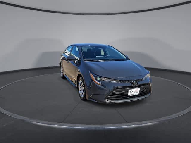 Used 2025 Toyota Corolla LE FWD image 2