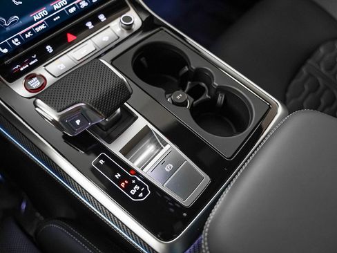 New 2026 Audi RS Q8 performance image 19