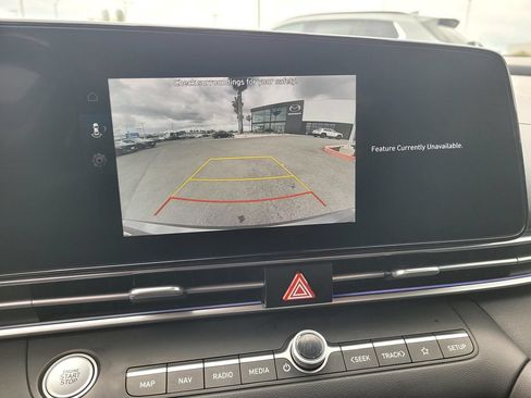 Used 2024 Hyundai Elantra SEL FWD image 10