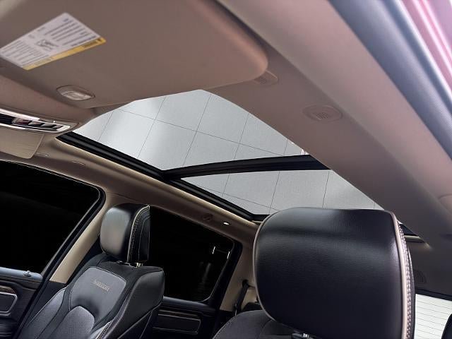 Used 2019 RAM 1500 Laramie AWD/4WD image 26
