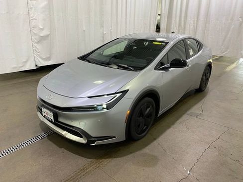 New 2026 Toyota Prius Plug-In Hybrid FWD image 7