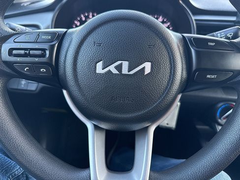 Used 2022 Kia Rio LX FWD image 41