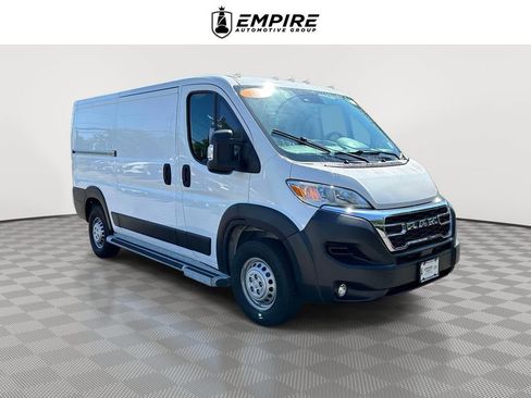 Used 2025 RAM ProMaster 2500 w/ U-Haul Equipment Group FWD image 1