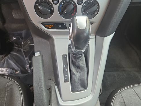 Used 2014 Ford Focus SE w/ Equipment Group 201A image 19